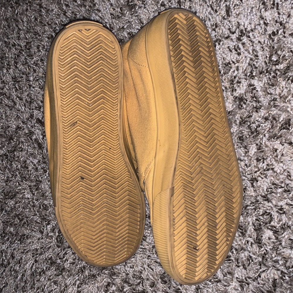 Bangs Shoes - Picture 3 of 5